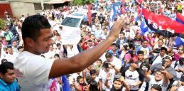  Así fue la llegada del verdadero Campeón a Nicaragua 
