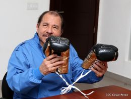 Presidente Daniel se reune con el Campeón Román “Chocolatito” González