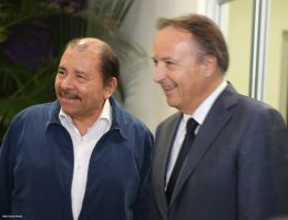 Encuentro del Presidente Daniel Ortega con el Enviado Especial del Presidente de Francia