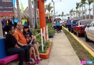 Familias asisten a Parque Luis Alfonso Velásquez y Puerto Salvador Allende