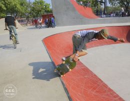 Adolescentes y jóvenes cuentan con nuevo espacio para practicar deportes extremos