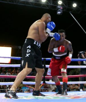 Ricardo Mayorga derrota al mexicano Jaudiel Zepeda