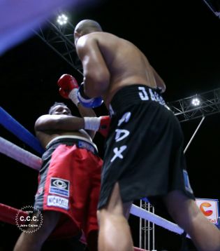 Ricardo Mayorga derrota al mexicano Jaudiel Zepeda