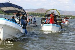 Viacrucis Acuático en las Isletas de Granada