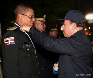 34 Aniversario de la Policía Nacional