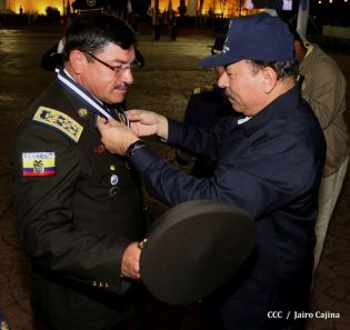 34 Aniversario de la Policía Nacional