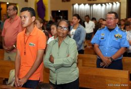 Celebran Liturgia de la Pasión y Muerte de Jesucristo