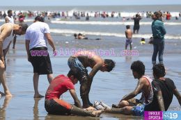 Playas y ríos  abarrotados de vacacionistas