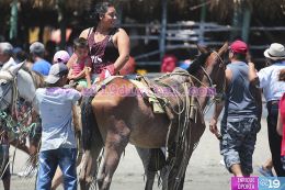 Playas y ríos  abarrotados de vacacionistas