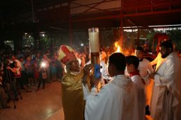 Vigilia Pascual en Catedral de Managua