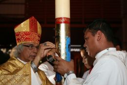 Vigilia Pascual en Catedral de Managua