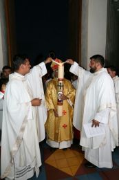 Vigilia Pascual en Catedral de Managua