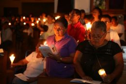 Vigilia Pascual en Catedral de Managua