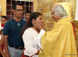 Cardenal Brenes celebra misa de Domingo de Resurrección