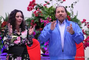 Daniel y Rosario presiden Homenaje al Comandante Tomás Borge Martínez