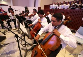 Daniel y Rosario presiden Homenaje al Comandante Tomás Borge Martínez