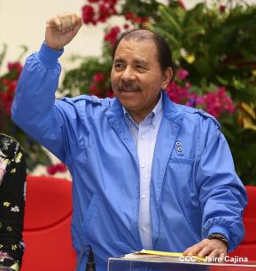 Daniel y Rosario presiden Homenaje al Comandante Tomás Borge Martínez