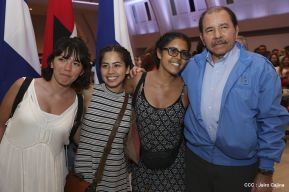 Daniel y Rosario presiden Homenaje al Comandante Tomás Borge Martínez