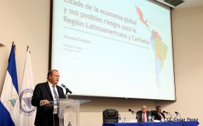 Conferencia Magistral  “Estado de la Economía Global y sus posibles Riesgos para la Región Latinoamericana y Caribeña”