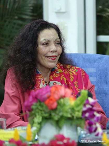 Comandante Daniel y Compañera Rosario se reúnen con Misión del FMI