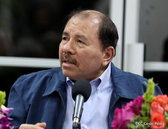 Comandante Daniel y Compañera Rosario se reúnen con Misión del FMI