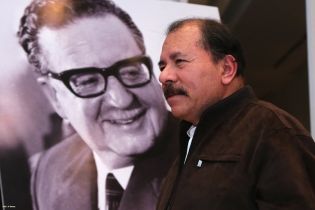 Daniel, Rosario y Juventud rinden homenaje a Salvador Allende