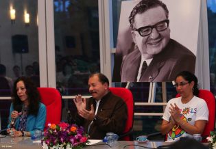 Daniel, Rosario y Juventud rinden homenaje a Salvador Allende