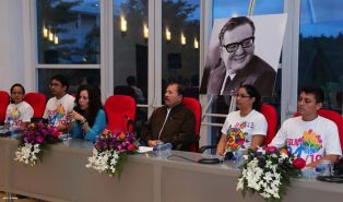 Daniel, Rosario y Juventud rinden homenaje a Salvador Allende