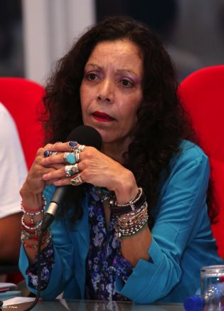 Daniel, Rosario y Juventud rinden homenaje a Salvador Allende