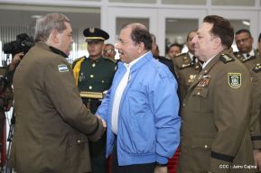 Daniel y Rosario presiden Acto de Ascenso en Grados y Entrega de Memoria Anual del Ejército