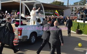 Papa Francisco celebra en Portugal centenario de la Virgen de Fátima
