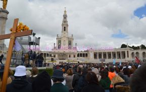 Papa Francisco celebra en Portugal centenario de la Virgen de Fátima