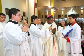 Catedral de Managua se ilumina para conmemorar centenario de la aparición de Virgen de Fátima