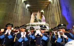 Catedral de Managua se ilumina para conmemorar centenario de la aparición de Virgen de Fátima