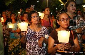 Catedral de Managua se ilumina para conmemorar centenario de la aparición de Virgen de Fátima