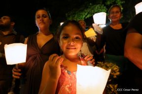 Catedral de Managua se ilumina para conmemorar centenario de la aparición de Virgen de Fátima
