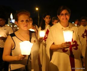Catedral de Managua se ilumina para conmemorar centenario de la aparición de Virgen de Fátima