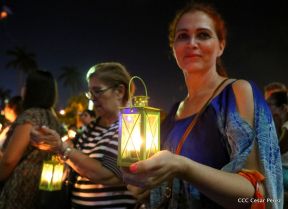 Catedral de Managua se ilumina para conmemorar centenario de la aparición de Virgen de Fátima