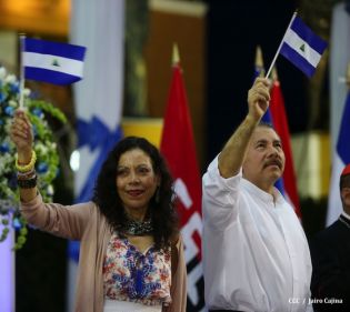 Presidente Daniel recibe Antorcha Centroamericana