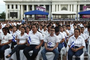Presidente Daniel recibe Antorcha Centroamericana