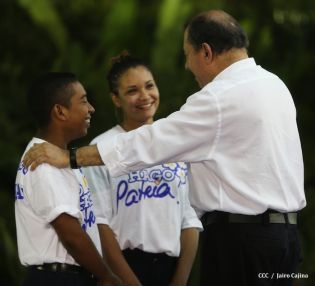 Presidente Daniel recibe Antorcha Centroamericana