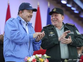 Daniel y Rosario presiden acto del 122 Aniversario del Natalicio del General Sandino