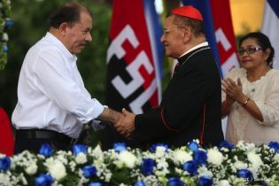 Presidente Daniel recibe Antorcha Centroamericana