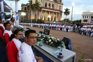 Presidente Daniel recibe Antorcha Centroamericana