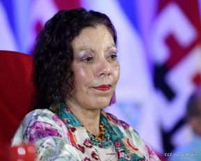 Daniel y Rosario presiden acto del 122 Aniversario del Natalicio del General Sandino