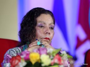 Daniel y Rosario presiden acto del 122 Aniversario del Natalicio del General Sandino