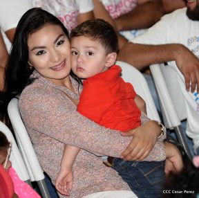 Daniel y Rosario presiden acto del 122 Aniversario del Natalicio del General Sandino