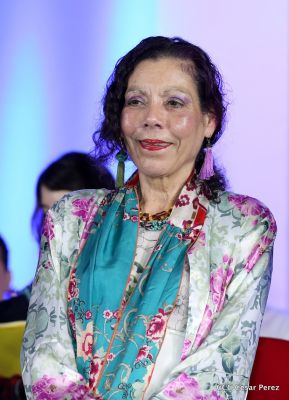 Daniel y Rosario presiden acto del 122 Aniversario del Natalicio del General Sandino