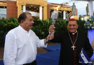 Presidente Daniel recibe Antorcha Centroamericana