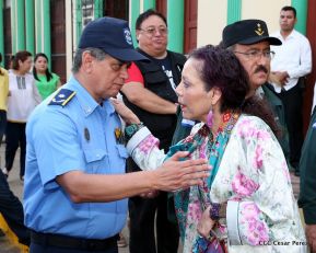 Daniel y Rosario presiden acto del 122 Aniversario del Natalicio del General Sandino
